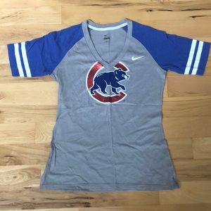 Nike Cubs V-Neck Tee